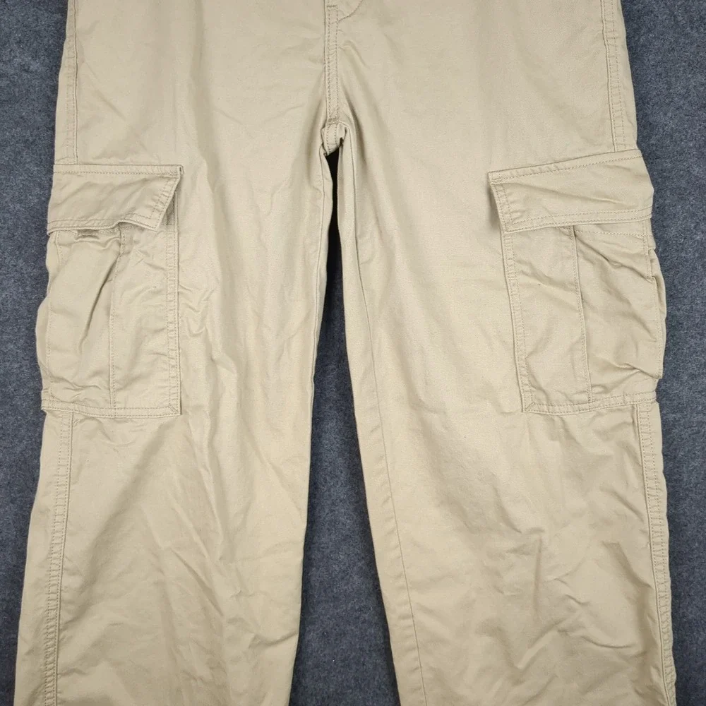 Levis style cargo